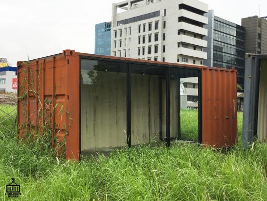 cover-abandoned-cargo-box-neihu