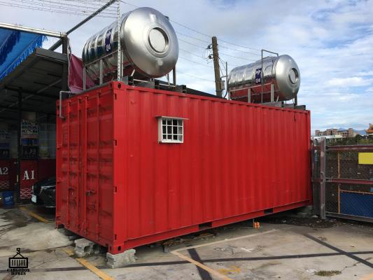 cover-red-car-wash-container