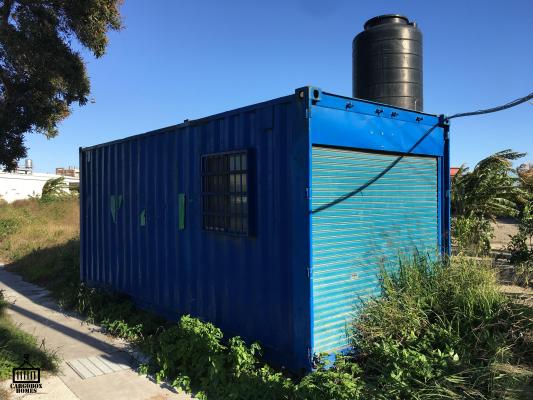 cover-blue-container-garden-shed